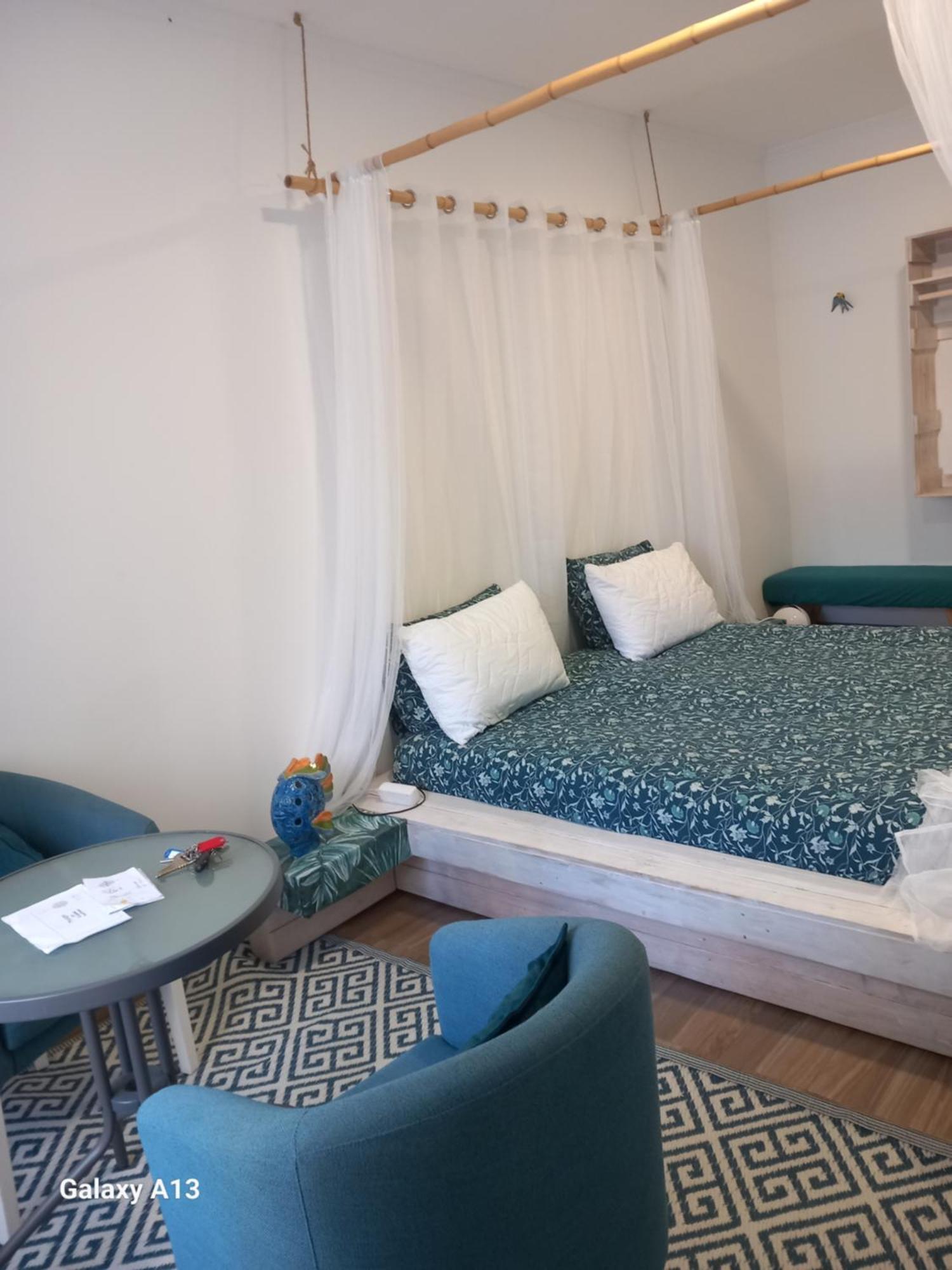 O Quintal Guesthouse Карвоейру Экстерьер фото